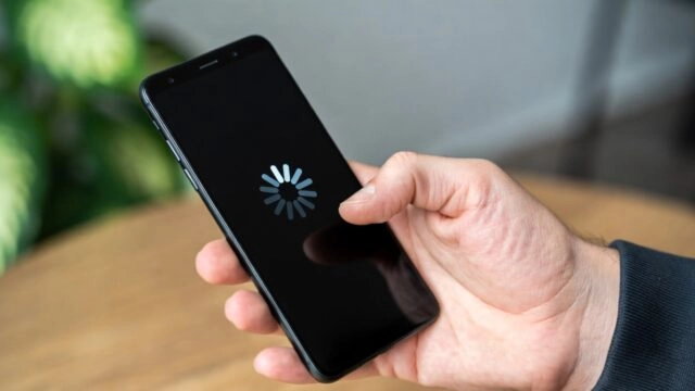 Мошенники маскируют вредоносное ПО под сервисы для обхода блокировок, заражая смартфоны россиян вирусами