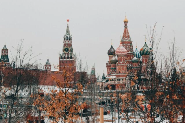 Песков: против сайта Кремля ежедневно проводятся десятки хакерских атак