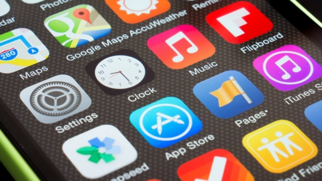 Минцифры РФ: Иностранные интернет-сервисы будут отключены в России только в крайнем случае