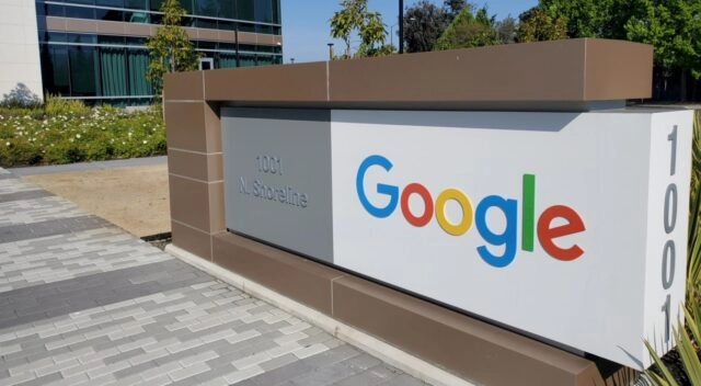 Французский регулятор оштрафовал Google на 220 млн. евро