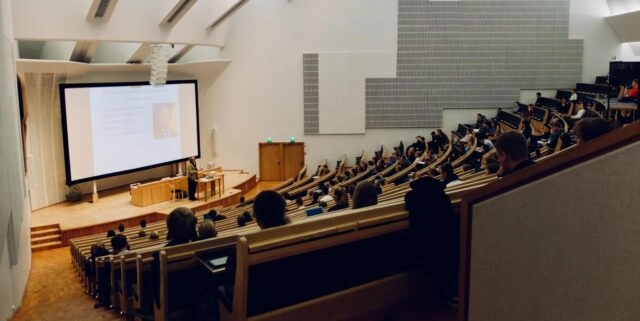 Минобрнаука РФ: на российские вузы проводятся серьёзные кибератаки