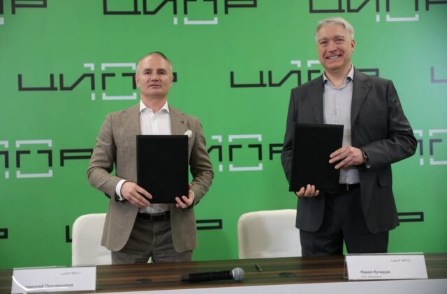 Российский универсальный контроллер INSPARKPRO под управлением российской ОС AstraLinux