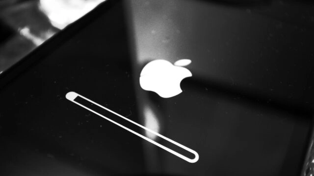 В iOS исправили три уязвимости нулевого дня