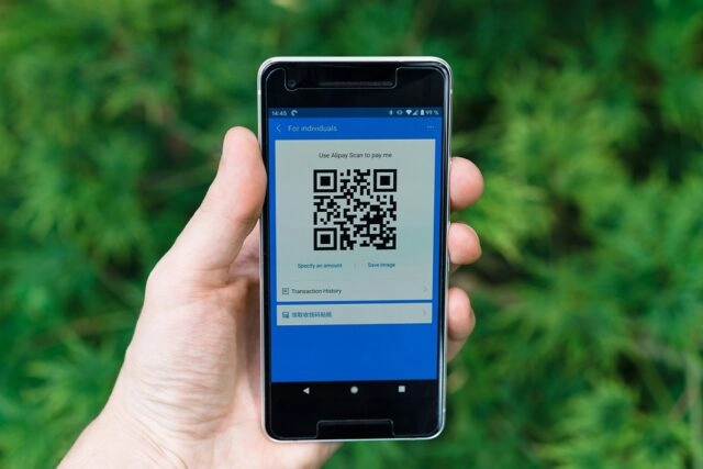 ФБР предупреждает о вредоносных QR-кодах, используемых для кражи денег и данных пользователей
