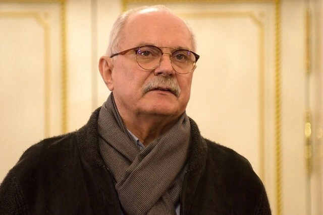 Михалков считает, что Билл Гейст стоит за массовом чипированием людей