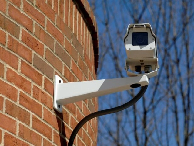 Хакеры взломали 15 000 московских камер наблюдения