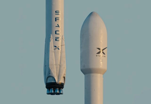 Илон Маск обвиняет Россию в кибератаках на Starlink