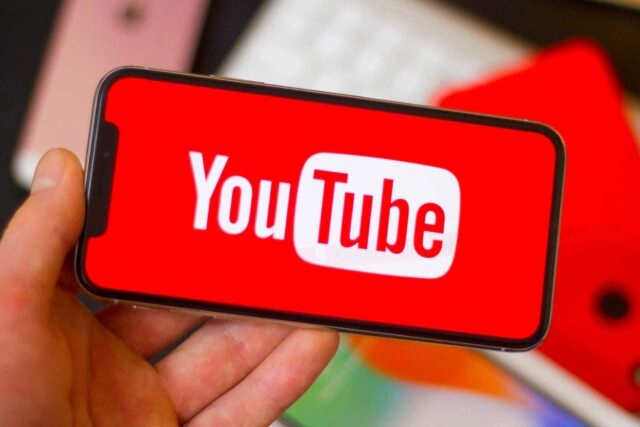 Роскомнадзор: замедлить работу YouTube в России возможно